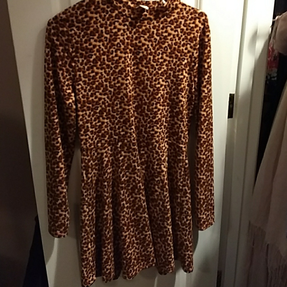 Forever 21 leopard dress size large